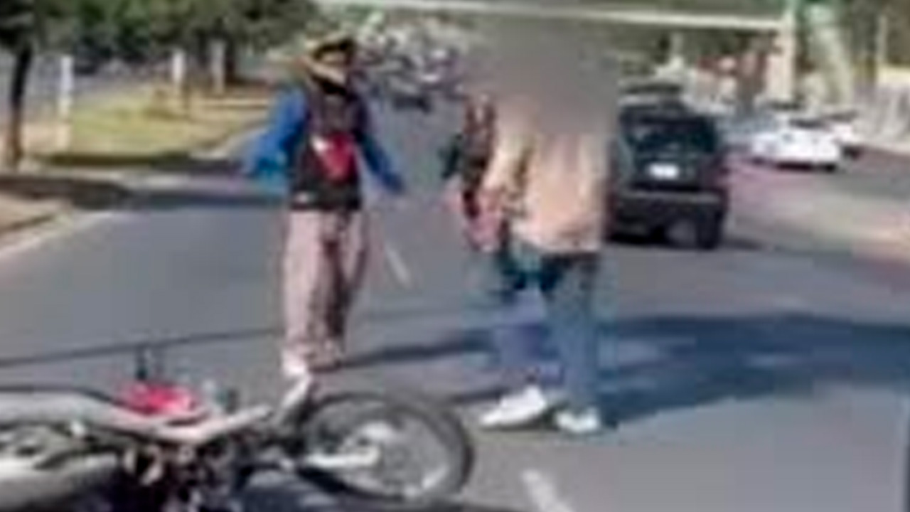 La pelea se registró tras un conflicto vial entre ambos conductores a la altura de La Pastora en el municipio de Guadalupe.