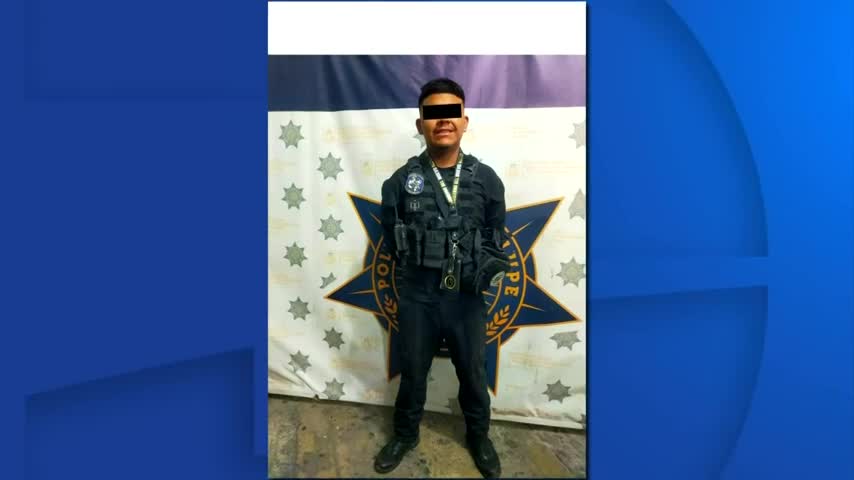 Policías de Guadalupe aprehendieron a un joven que se hacía pasar por agente estatal y policía municipal, así como a una mujer que lo acompañaba.