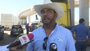 Diversos grupos de pequeños y medianos productores de diferentes ámbitos en la Comarca Lagunera se manifestaron en Gómez Palacio.