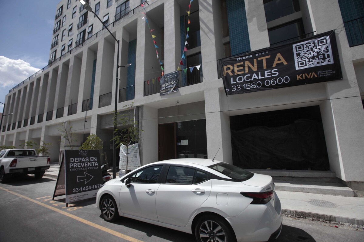 Madre soltera pierde mil pesos al intentar rentar casa en Guadalajara a través de rede sociales; la vivienda ya estaba habitada y la arrendadora desapareció.