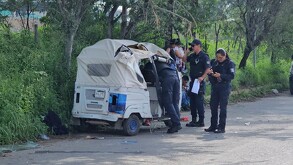Un menor de 16 años volcó un mototaxi en Tlaquepaque, dejando a pasajeros lesionados y generando cierre vial en Periférico Sur hacia carretera a Chapala.