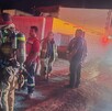 Unos bomberos fueron agredidos por el mismo propietario de la vivienda donde se originaron las llamas en una casa en San Pedro, Coahuila. Unos bomberos fueron agredidos por el mismo propietario de la vivienda donde se originaron las llamas en una casa en San Pedro, Coahuila.