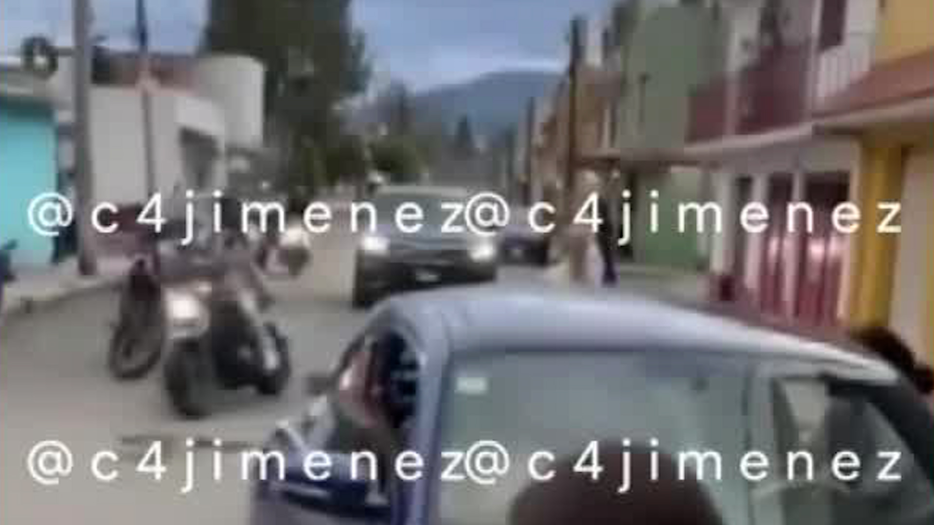 Vecinos denuncian disparos al aire realizados por miembros de 'La Chokiza', grupo dedicado a extorsiones y despojo de inmuebles.