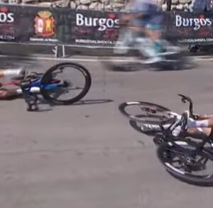 Isaac del Toro se quedó sin posibilidades de pelear por el liderato en la primera etapa de la Vuelta a Burgos 2025 debido a su accidente. Isaac del Toro se quedó sin posibilidades de pelear por el liderato en la primera etapa de la Vuelta a Burgos 2025 debido a su accidente.