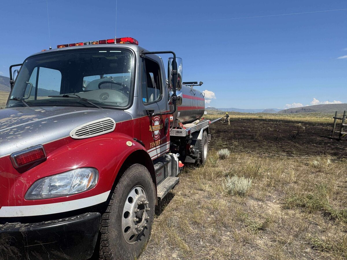 El pezcado cayó en cables de tensión con lo que se generó el incendio El pezcado cayó en cables de tensión con lo que se generó el incendio