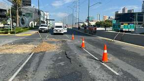 Cierre en avenida Lázaro Cárdenas en San Pedro