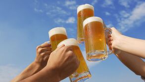 No te pierdas el Crazy Beer Fest 2025 en Puebla: cerveza artesanal, food trucks, shows medievales y música en vivo. ¡Vive 3 días de pura diversión!