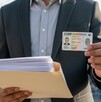 La CURP biométrica deberá ser considerada como una identificación oficial, más no sustituye a la credencial de elector.