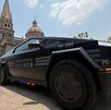 El uso de la Cybertruck como patrulla en Guadalajara revela serias fallas técnicas, altos costos y riesgos viales que cuestionan su viabilidad urbana.