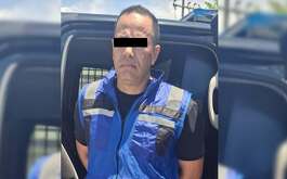 Un hombre venezolano fue detenido por la Policía de Monterrey luego de que presuntamente robara a clientes de cajeros automáticos.