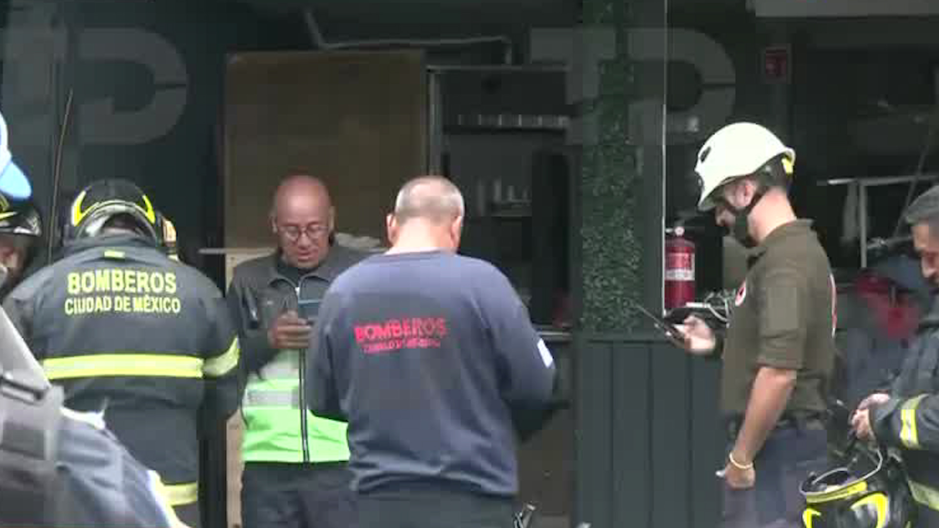 El siniestro tuvo lugar en un restaurante en la colonia Molino Del Rey, donde servicios de emergencia atendieron el caso de acumulación de gas.