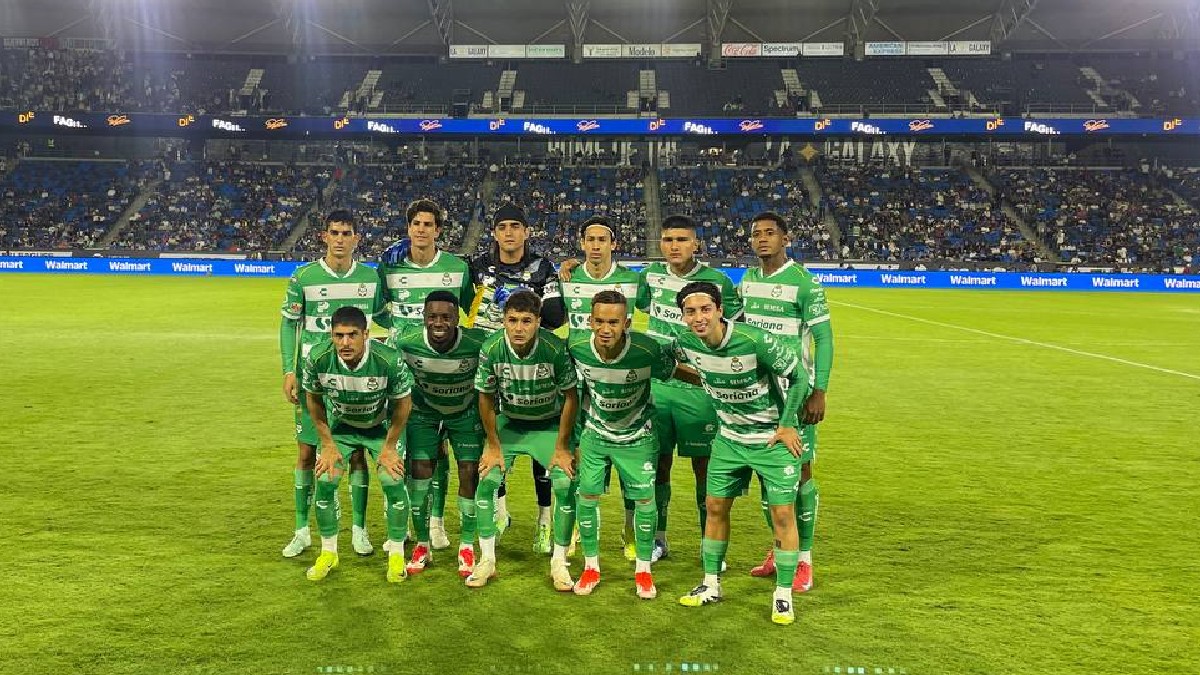 La humillante eliminación de Santos Laguna en la Leagues Cup, que culminó con una goleada de 4-0 ante el LA Galaxy, caló duro en el equipo albiverde La humillante eliminación de Santos Laguna en la Leagues Cup, que culminó con una goleada de 4-0 ante el LA Galaxy, caló duro en el equipo albiverde