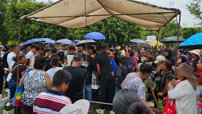 Es un día triste para familiares de los 6 fallecidos en Irapuato a causa de ser embestidos por una locomotora el pasado miércoles.