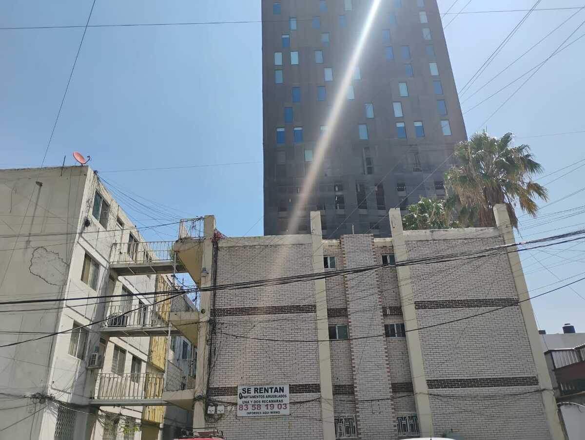 La escasez de terreno en el Área Metropolitana de Monterrey impulsa el incremento de precios de la renta de viviendas en diferentes zonas.