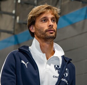 Sergio Canales buscará su primer gol en el Apertura 2025.