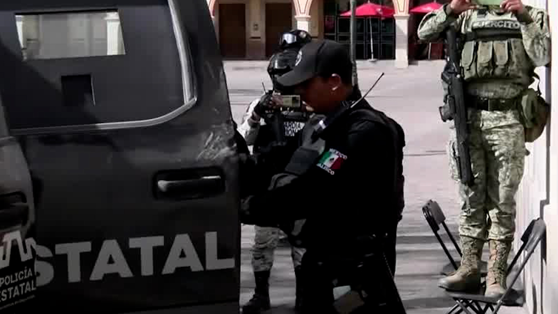 El ataque ocurrió al rededor de las 18 horas, cuando los agentes pasaban por el exterior de un rancho.