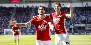 Mateo Chávez hizo su debut oficial en la Eredivisie de Países Bajos, mostrando su talento y brindando una asistencia en la goleada de su equipo.