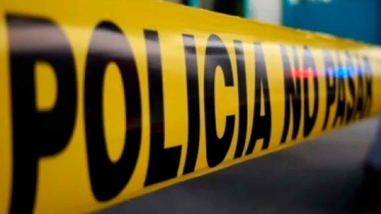 Un hombre muerto y dos heridos fue el saldo de un ataque a balazos en el municipio de Apodaca, Nuevo León.