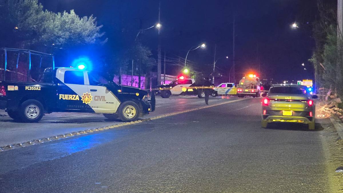 Policía de Fuerza Civil atropella a hombre en avenida Ruiz Cortines en Monterrey