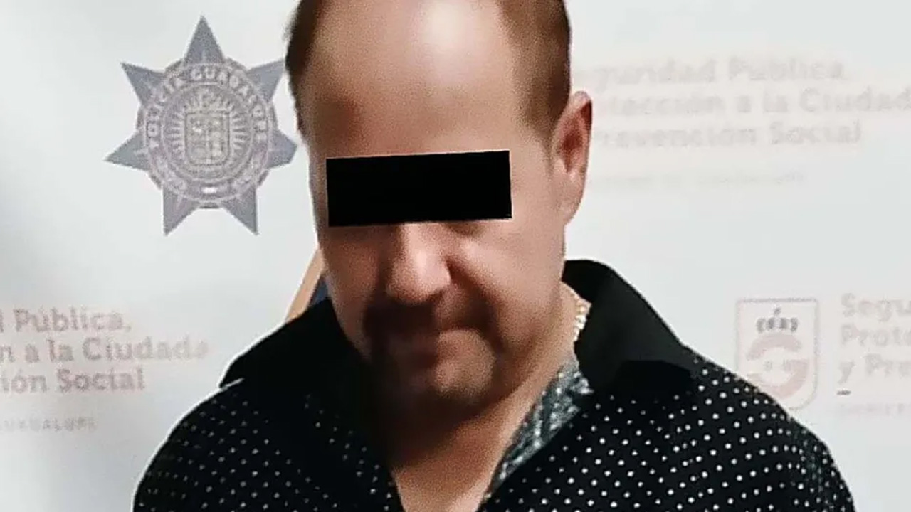 Una mujer fue amenazada de muerte por su expareja armado con un cuchillo en su trabajo, una farmacia en Guadalupe, Nuevo León.
