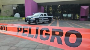 Hombre es asesinado en la entrada del parque Agua Azul y su perrito resultó herido al intentar salvarlo; autoridades investigan el brutal ataque.