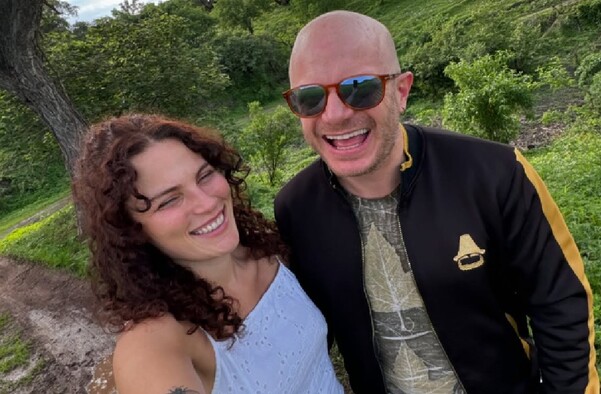 Facundo regresa con fuerza a La Casa de los Famosos México 3, acompañado del respaldo de su novia Delia García. Facundo regresa con fuerza a La Casa de los Famosos México 3, acompañado del respaldo de su novia Delia García.