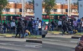 Los guardias fueron captados golpeando a un supuesto ladrón