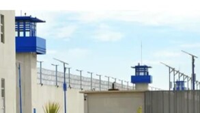De inmediato, fue trasladado en ambulancia al área de urgencias del nosocomio, donde recibió atención médica; sin embargo, minutos después se confirmó su deceso