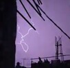 Usuarios en redes sociales compartieron videos donde se vieron rayos durante la madrugada de este 12 de agosto. Usuarios en redes sociales compartieron videos donde se vieron rayos durante la madrugada de este 12 de agosto.