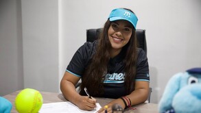 Sultanes anuncia la incorporación de dos peloteras regias a su roster del 2026.