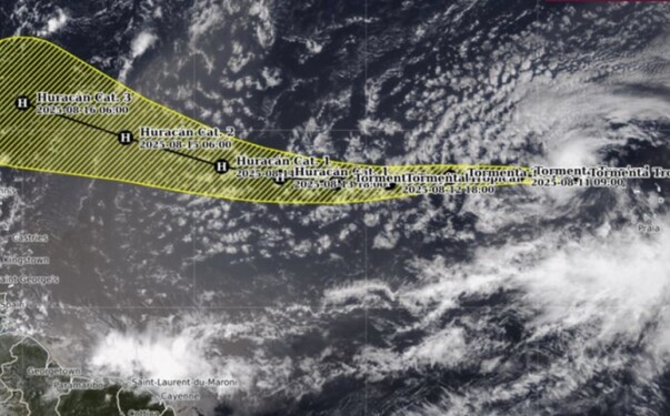 Trayectoria de la tormenta tropical Erin en el Atlántico Oriental.
