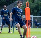 El mediocampista galés fue captado entrenando al parejo de sus compañeros en Pumas, lo que brinda una luz de esperanza para quienes ansían su debut.