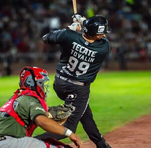 Los Toros de Tijuana se impusieron 9-6 a los Algodoneros del Unión Laguna en el cuarto juego de la serie, lo cual empata la serie 2-2