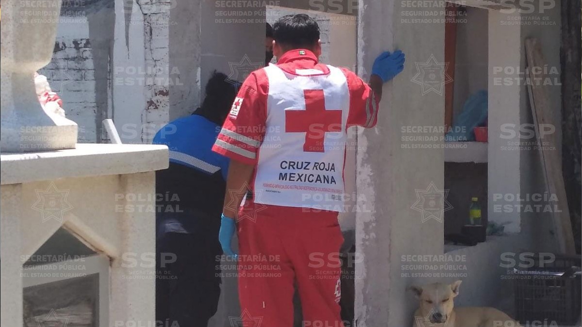 Un hombre de 55 años ue rescatado por agentes de la Policía Estatal tras amenazar con quitarse la vida en el panteón municipal de Santiago Papasquiaro.