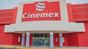 Luego de más de 30 años de proyectar historias en la pantalla grande, el emblemático Cinemex de Plaza Soriana Malecón en León, Guanajuato, bajó sus cortinas.
