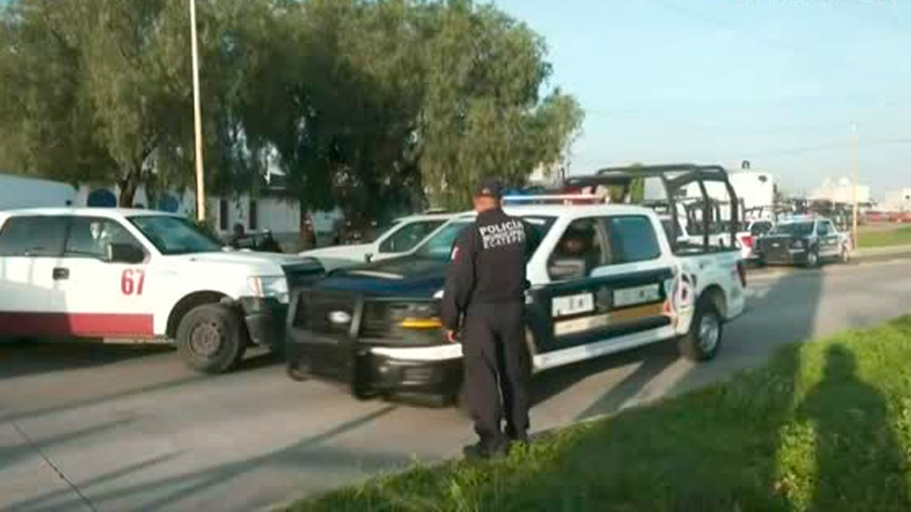 Se reportó la muerte de dos personas en Ecatepec, Estado de México, quienes fueron atacados a balazos cuando circulaban a bordo de una motocicleta.