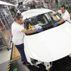 El decremento en ambas armadoras ocurre en medio de políticas arancelarias impuestas por Estados Unidos, además de distintos ajustes en la industria automotriz.