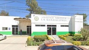 Un bebé de un año y 8 meses murió al caer a un pozo en la colonia Las Liebres de Tlaquepaque; vecinos exigen mayor seguridad y autoridades investigan.
