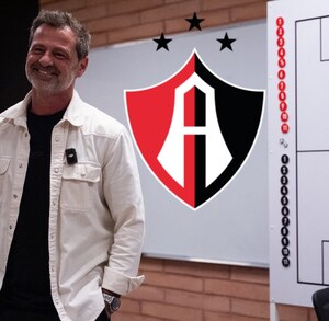 Los rojinegros visitan en la jornada 5 del Apertura 2025 al Querétaro en donde podría debutar el técnico argentino en el banquillo.