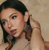 En una entrevista con Apple Music, Ángela Aguilar reflexionó sobre cómo, en la industria musical, la vida personal de las mujeres suele recibir más atención que