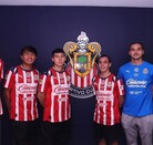 Chivas renovó a cinco juveniles entre ellos; el jugador canterano Hugo Camberos.