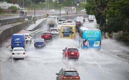 Las lluvias en el estado de Nuevo León han sido excepcionales durante 2025, y aunque ayudan a las presas, surge la duda de cuando terminará abundancia.