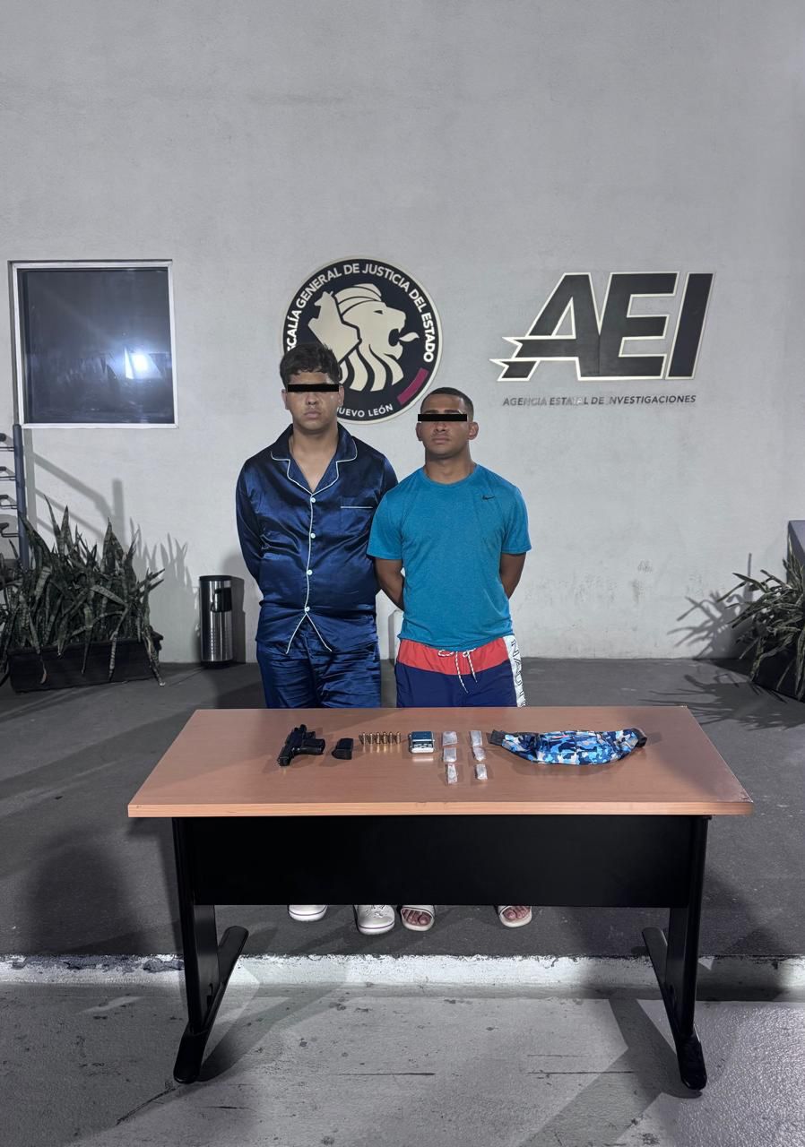 Dos hombres de nacionalidad venezolana fueron detenidos tras un operativo de las policías de Escobedo y San Pedro, por robo y extorsión.