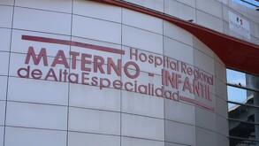 La joven madre sigue hospitalizada
