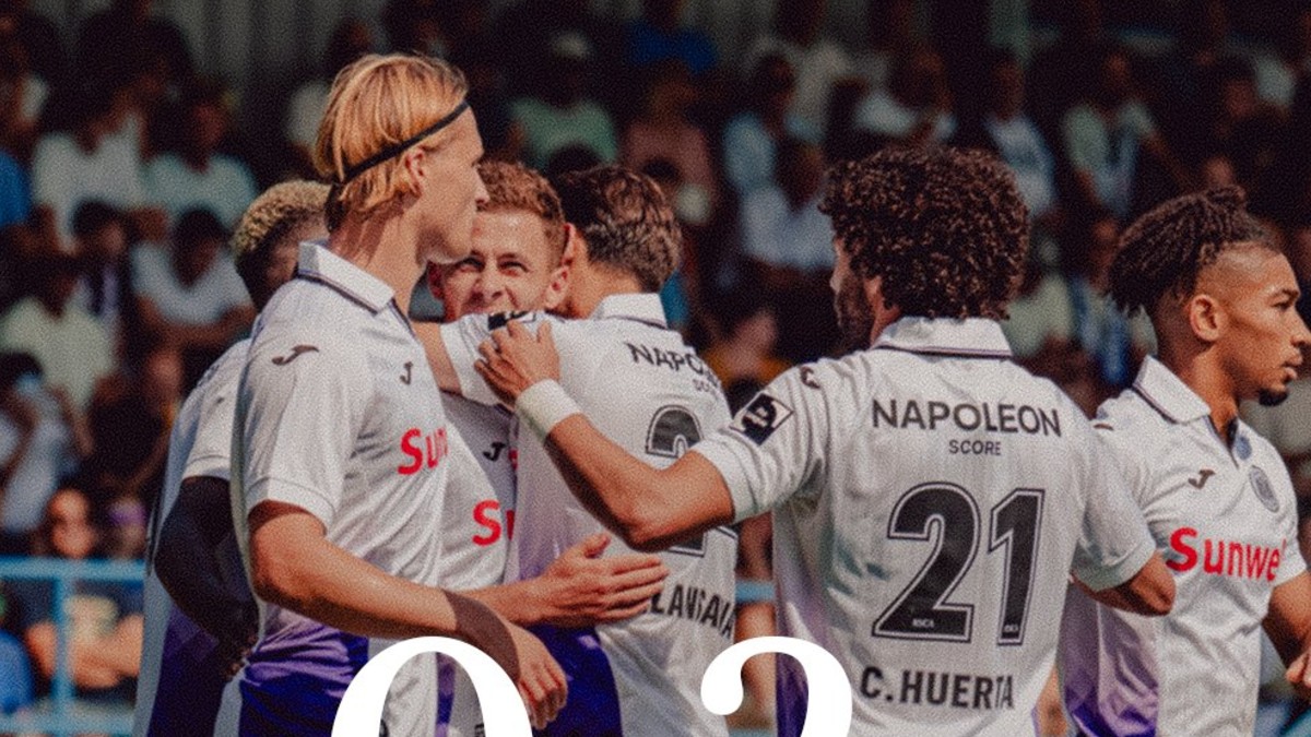 César Huerta anotó su primer gol en la temporada 2025-2026 en el encuentro contra el Dender, iniciando así su camino goleador.