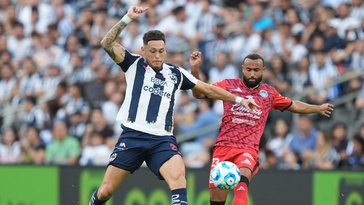 Lucas Ocampos y Jordán Sierra en el partido de Jornada 5.