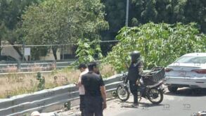 Dos motociclistas fueron baleados en Puebla y derraparon al intentar huir. Con heridas graves, fueron hospitalizados. ¿Ajuste de cuentas o robo? Investigan.