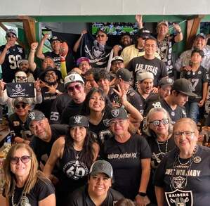 Fanáticos de Raiders en la Ciudad de México.