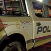 Una unidad de transporte público embistió a un vehículo detenido en labores mecánicas matando a un padre y a su hija; el chofer huyó tras el impacto. Una unidad de transporte público embistió a un vehículo detenido en labores mecánicas matando a un padre y a su hija; el chofer huyó tras el impacto.