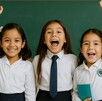niñas en salón de clases